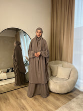 Load image into Gallery viewer, Two Piece Jilbab - Prayer set - Crepe
