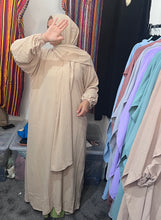 Load image into Gallery viewer, Crepe Prayer Abaya
