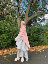 Load image into Gallery viewer, Khimar -  Crepe  -  Soft Pink
