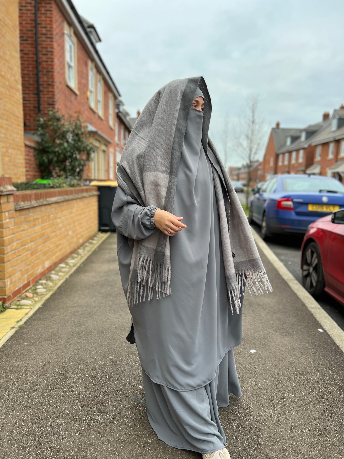 Madina Silk Jilbab - 2 Piece - Prayer Set - Grey